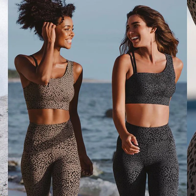 New Athletic Fitness Sexy Leopard Yoga Set Bra And Leggings Workout Suits For Women
New Athletic Fitness Sexy Leopard Yoga Set Bra And Leggings Workout Suits For Women
