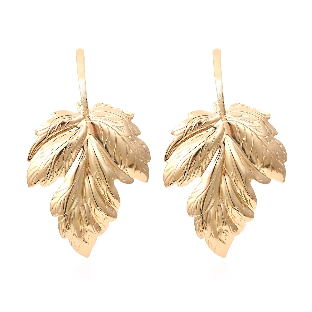 Hot sale alloy design fashion jewelry set for women and girls gold earring, Golden
Hot sale alloy design fashion jewelry set for women and girls gold earring, Golden