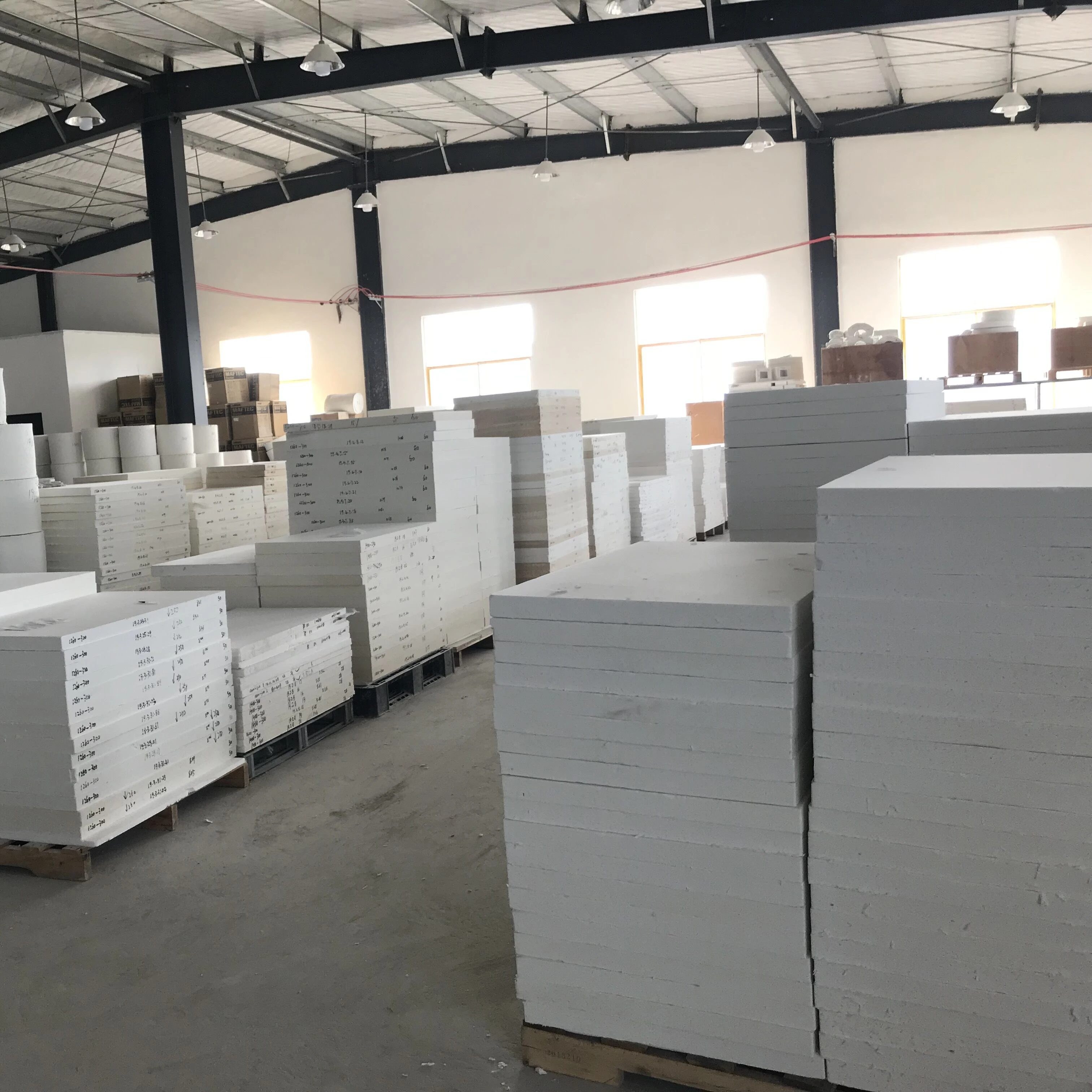 Hot Selling Lowes Fireproof Insulation Ceramic Wool Board For Kiln