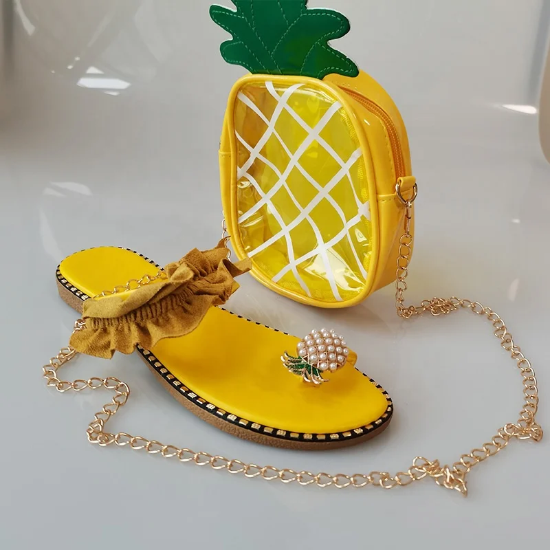 2021 ladies shoes and hand bag women jelly purse and slippers sets matching sandal and hand bag purse and sandals set, As picture
2021 ladies shoes and hand bag women jelly purse and slippers sets matching sandal and hand bag purse and sandals set, As picture