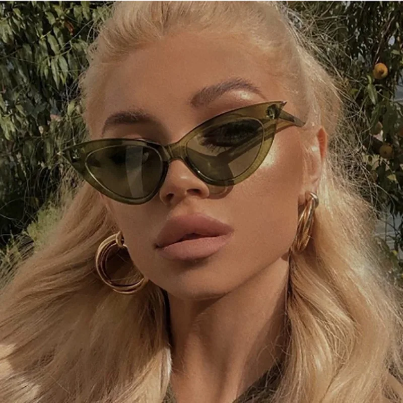 2023 New arrival jelly color eyewear shades sunglasses custom logo uv400 retro triangle cat eye frame vintage sunglasses
2023 New arrival jelly color eyewear shades sunglasses custom logo uv400 retro triangle cat eye frame vintage sunglasses