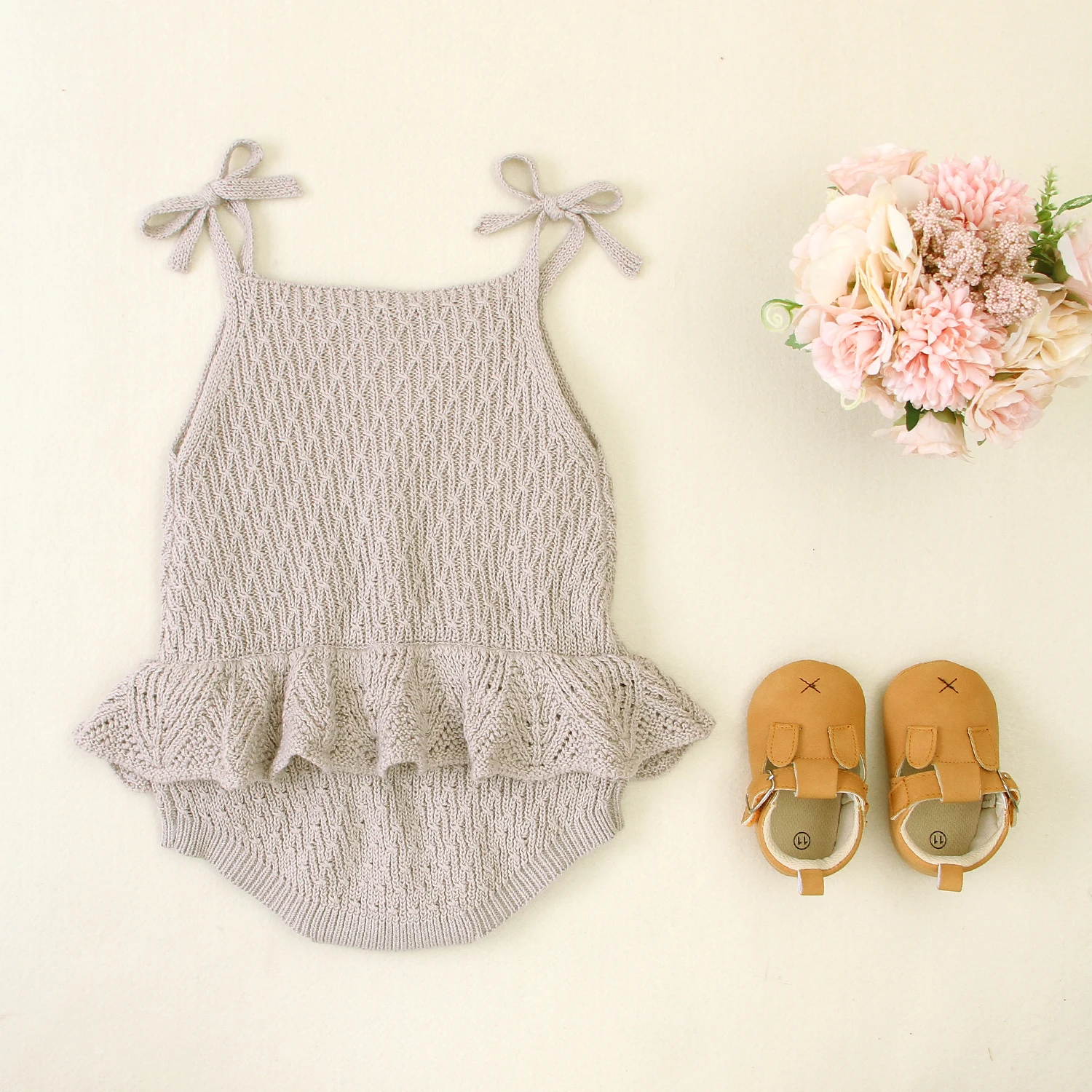 2021 Baby Girl Summer Baby Clothes Bulk 100% Cotton Rompers with Bow Shoulder, Picture shows
2021 Baby Girl Summer Baby Clothes Bulk 100% Cotton Rompers with Bow Shoulder, Picture shows