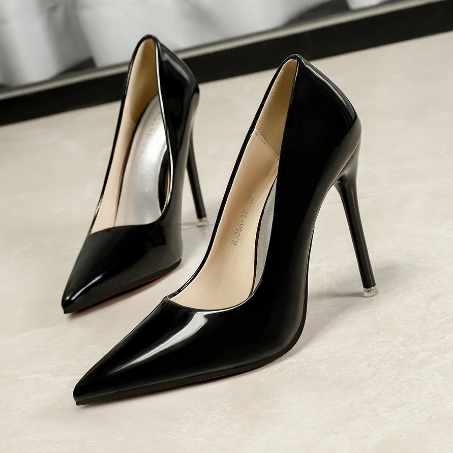 High Heels Autumn Shallow Mouth Patent Leather Women's Shoes Pointed Toe Single Shoes Women Stiletto Professional Work pumps
High Heels Autumn Shallow Mouth Patent Leather Women's Shoes Pointed Toe Single Shoes Women Stiletto Professional Work pumps