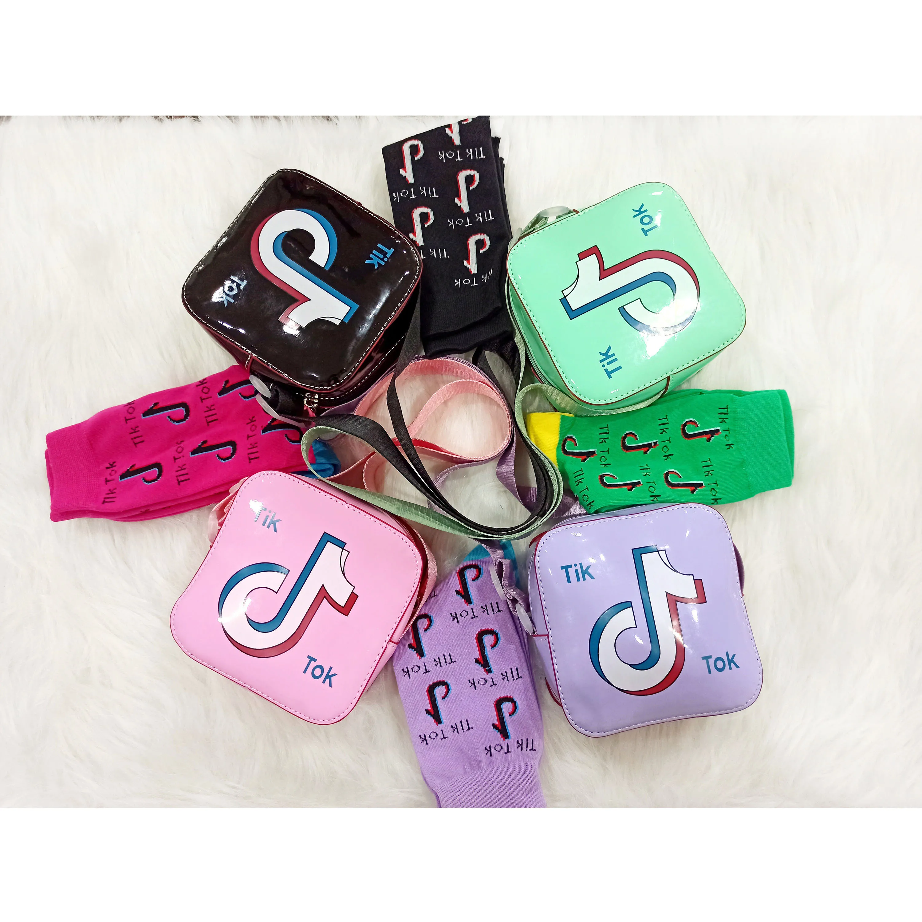 Fashion kids tik tok purse square shoulder bag little girls tiktok socks and matching coin purses set, Colorful
Fashion kids tik tok purse square shoulder bag little girls tiktok socks and matching coin purses set, Colorful