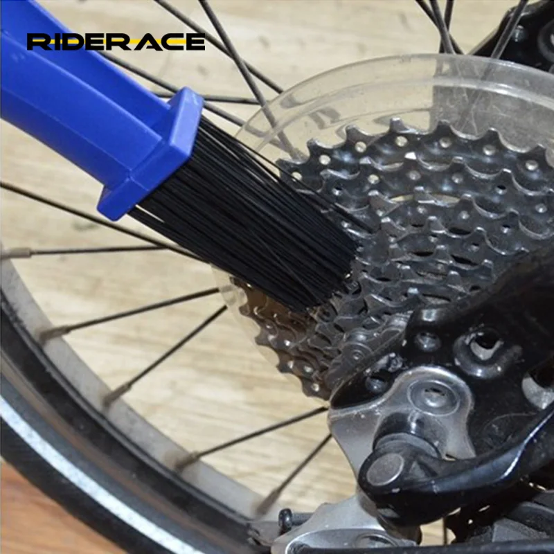 Plastic Bicycle Motorcycle Chain Clean Brush Portable Cleaning Gear Brush MTB Road Bike Cleaner Outdoor Scrubber Tool, Blue
Plastic Bicycle Motorcycle Chain Clean Brush Portable Cleaning Gear Brush MTB Road Bike Cleaner Outdoor Scrubber Tool, Blue