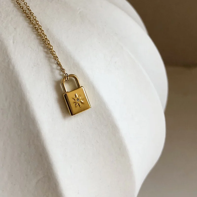 Fashion Stainless Steel 18K Gold Plated Jewelry Lock Necklace Starburst Woman Necklace, Gold/silver/rose gold
Fashion Stainless Steel 18K Gold Plated Jewelry Lock Necklace Starburst Woman Necklace, Gold/silver/rose gold