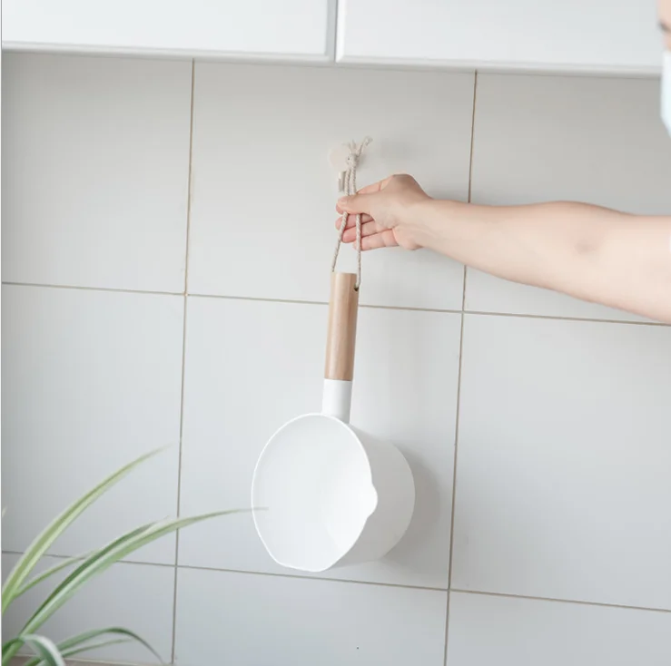 2021 NEW Exclusive Design High quality water spoon with wooden handle Plastic Water Dipper Dipper Plastic Water Scoop
2021 NEW Exclusive Design High quality water spoon with wooden handle Plastic Water Dipper Dipper Plastic Water Scoop
