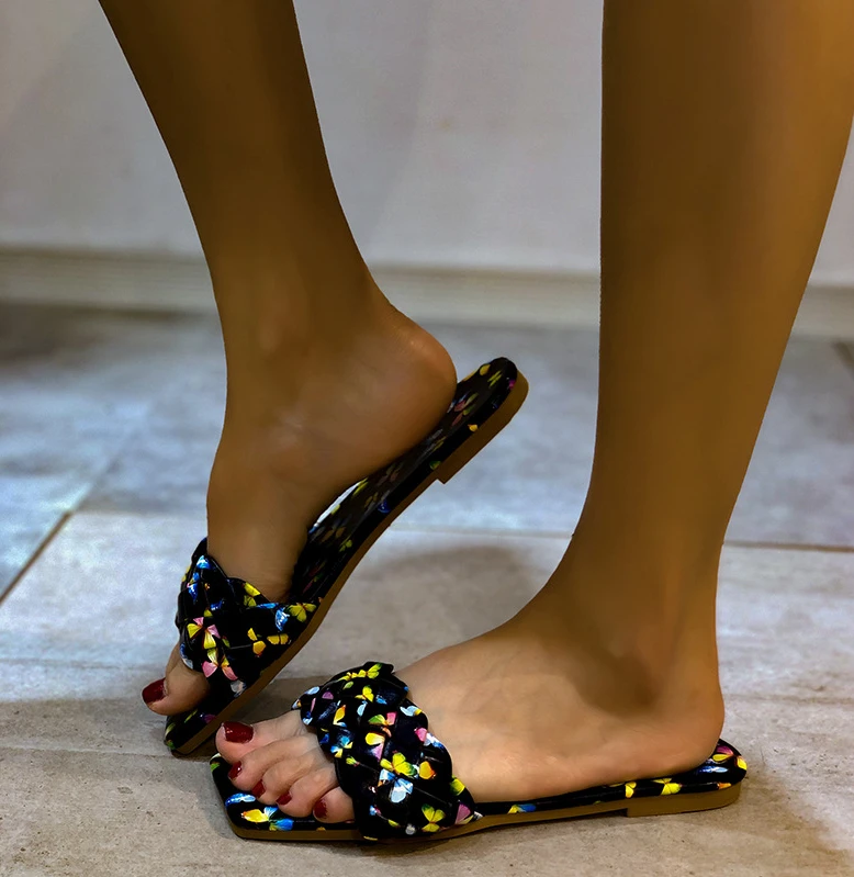 Fashion Printing Tpr Outsole Flat Summer Pu Autumn Slides Sandals Women Slippers 
Fashion Printing Tpr Outsole Flat Summer Pu Autumn Slides Sandals Women Slippers