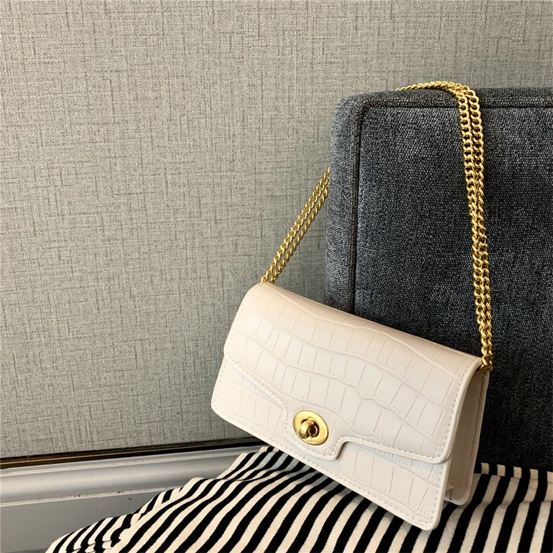 Underarm bag women 2022 fashion small handbags retro shoulder messenger purse chain stone pattern mini bag
Underarm bag women 2022 fashion small handbags retro shoulder messenger purse chain stone pattern mini bag