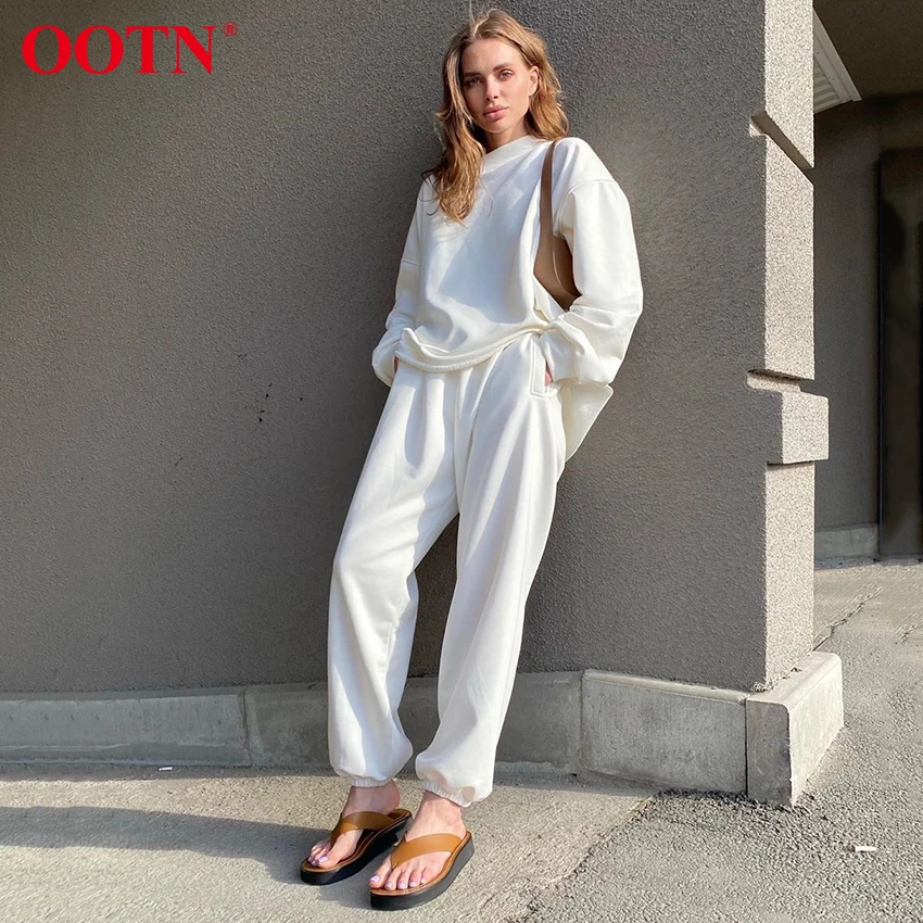 OOTN Ladies Trousers 2 Piece Set Women Casual Loose Solid Pullover Tracksuit Autumn Winter Sweatshirt And Pants Two Piece Set
OOTN Ladies Trousers 2 Piece Set Women Casual Loose Solid Pullover Tracksuit Autumn Winter Sweatshirt And Pants Two Piece Set