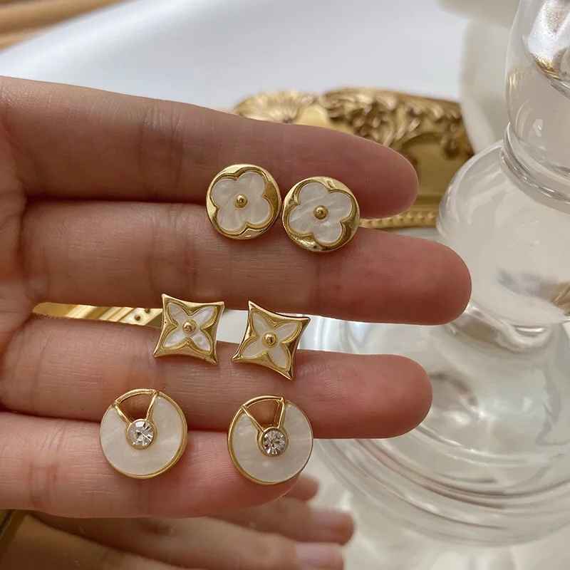 Newest Women Jewelry Silver Needle Vintage Shell Clover Earrings Daily Fashion Earrings
Newest Women Jewelry Silver Needle Vintage Shell Clover Earrings Daily Fashion Earrings