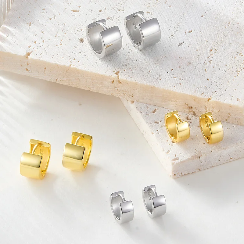Carline 18k gold plated fashion simple plain hoops earrings wholesale 925 sterling silver fine minimalist jewelry for women gift
Carline 18k gold plated fashion simple plain hoops earrings wholesale 925 sterling silver fine minimalist jewelry for women gift