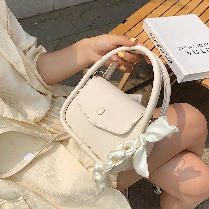 2021 summer new portable small square bag messenger women hand bags with Purses
2021 summer new portable small square bag messenger women hand bags with Purses