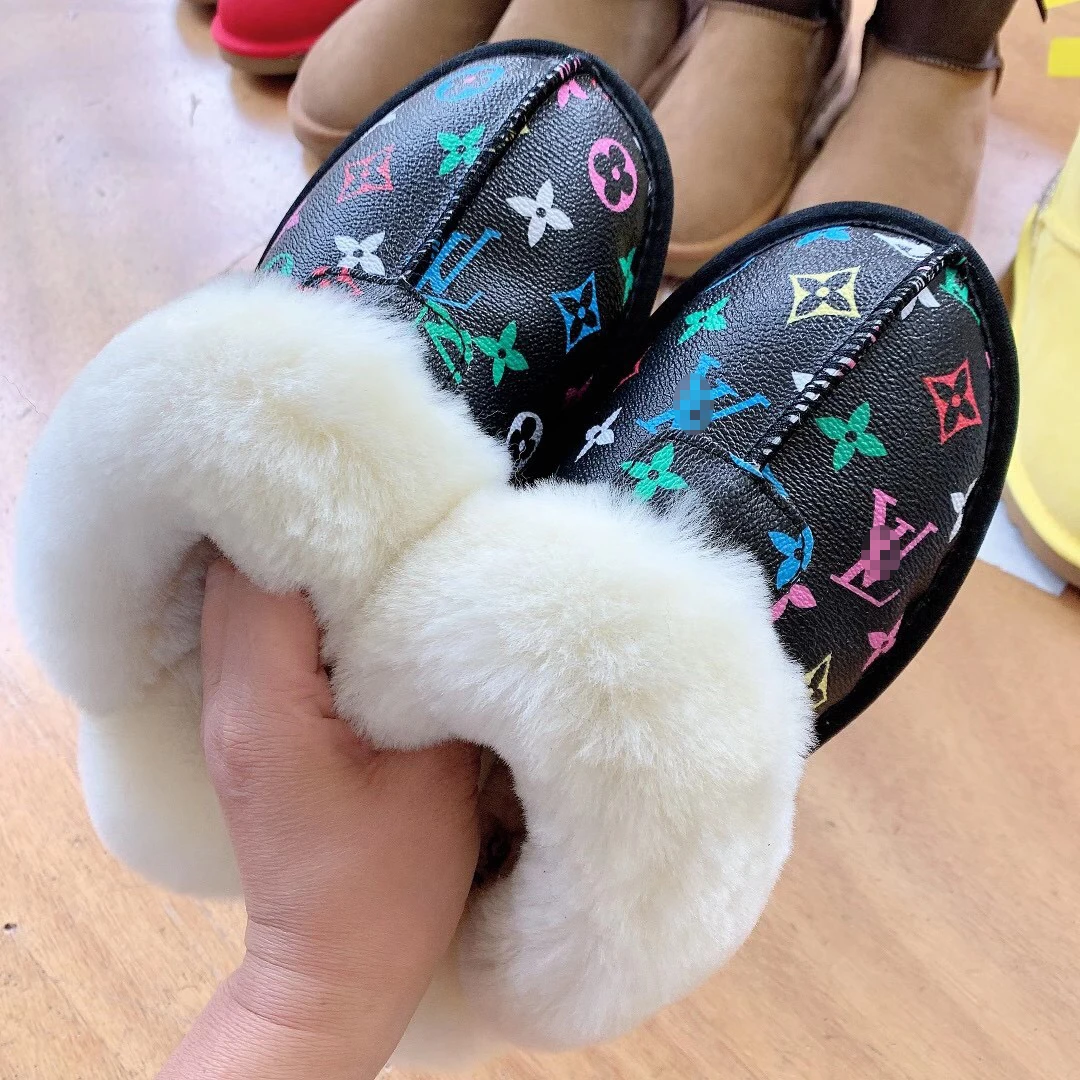 Factory Fashion customization wholesale sheepskin wool slides for women real sheepskin slippers, As picture show or customized
Factory Fashion customization wholesale sheepskin wool slides for women real sheepskin slippers, As picture show or customized