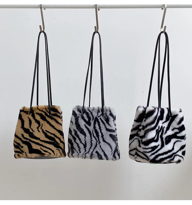 2021 handbags for women and ladies hand bags pu leather handbags women's purse zebra print tote bag shoulder
2021 handbags for women and ladies hand bags pu leather handbags women's purse zebra print tote bag shoulder