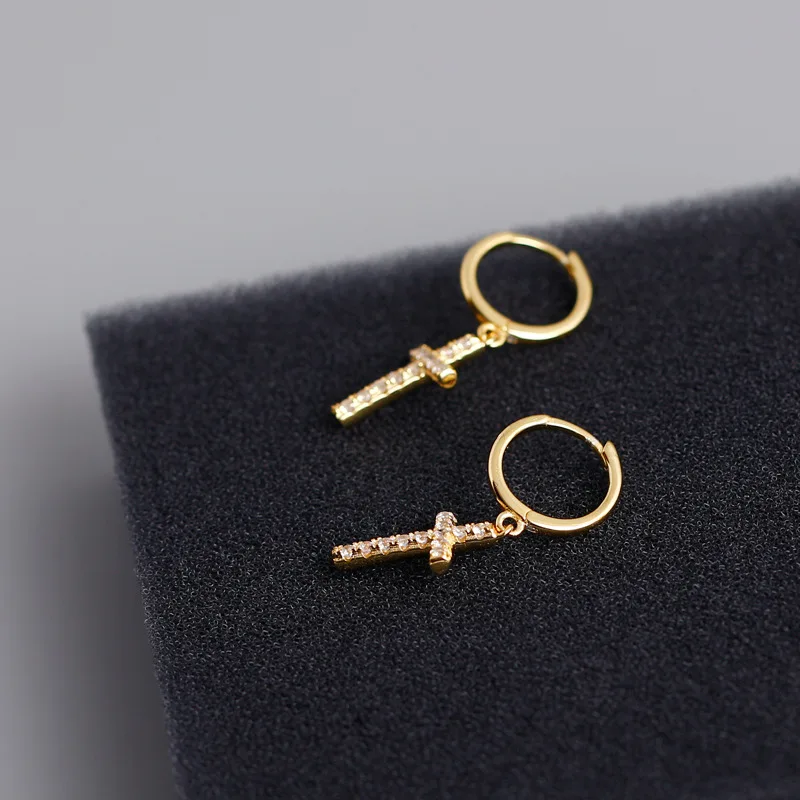 Rainbowking 925 silver new charm luxury fancy earrings for party girls joias brinco non tarnish gold jewelry
Rainbowking 925 silver new charm luxury fancy earrings for party girls joias brinco non tarnish gold jewelry