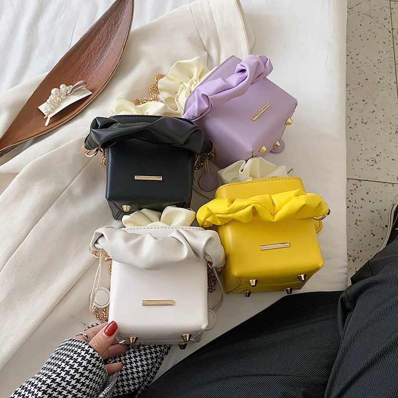 2021 new fashion one shoulder cross body bag versatile mini fold handle Metal chain shoulder strap square lady bags
2021 new fashion one shoulder cross body bag versatile mini fold handle Metal chain shoulder strap square lady bags