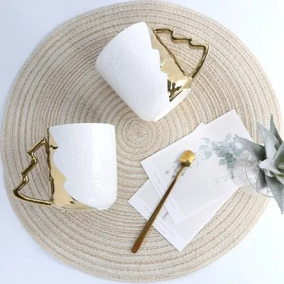 Nordic luxury fashion simple creative Gold Plated Christmas tree water cup snowflake texture white ceramic mug, Colorful
Nordic luxury fashion simple creative Gold Plated Christmas tree water cup snowflake texture white ceramic mug, Colorful