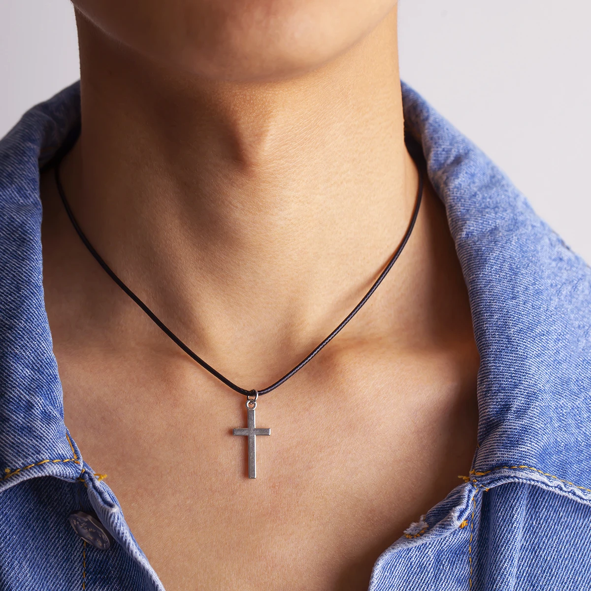 SHIXIN Fashion Necklace Personality Male Hip Hop Niche Design Leather wax line Necklace Long Sweater Chain Men's Accessories
SHIXIN Fashion Necklace Personality Male Hip Hop Niche Design Leather wax line Necklace Long Sweater Chain Men's Accessories
