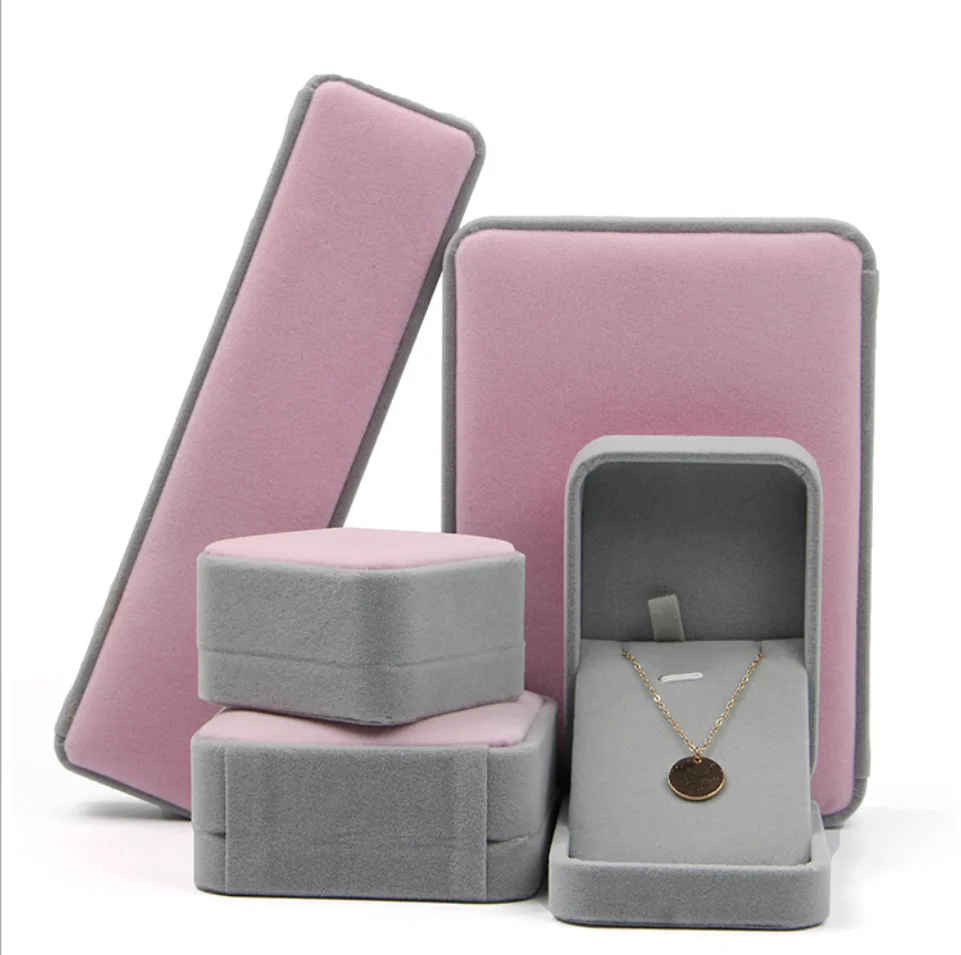 Wholesale pink grey jewellery gift boxes material velvet lining packaging jewelry box velvet, Black, pink, blue, grey, red, cream, brown
Wholesale pink grey jewellery gift boxes material velvet lining packaging jewelry box velvet, Black, pink, blue, grey, red, cream, brown