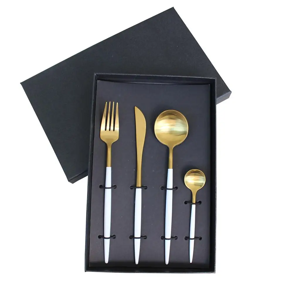 18/0 Royal gift cutlery set elegant with the box new style stainless steel cutlery set,gold plated flatware sets in Stock
18/0 Royal gift cutlery set elegant with the box new style stainless steel cutlery set,gold plated flatware sets in Stock