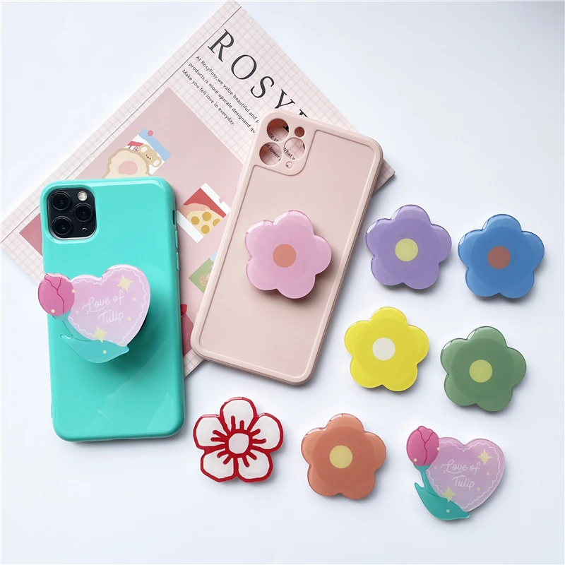 Flower Shaped Acrylic Mobile Phone Holder With Cute Cartoon Design Phone Socket Custom Phone Grip, Black / white / custom
Flower Shaped Acrylic Mobile Phone Holder With Cute Cartoon Design Phone Socket Custom Phone Grip, Black / white / custom