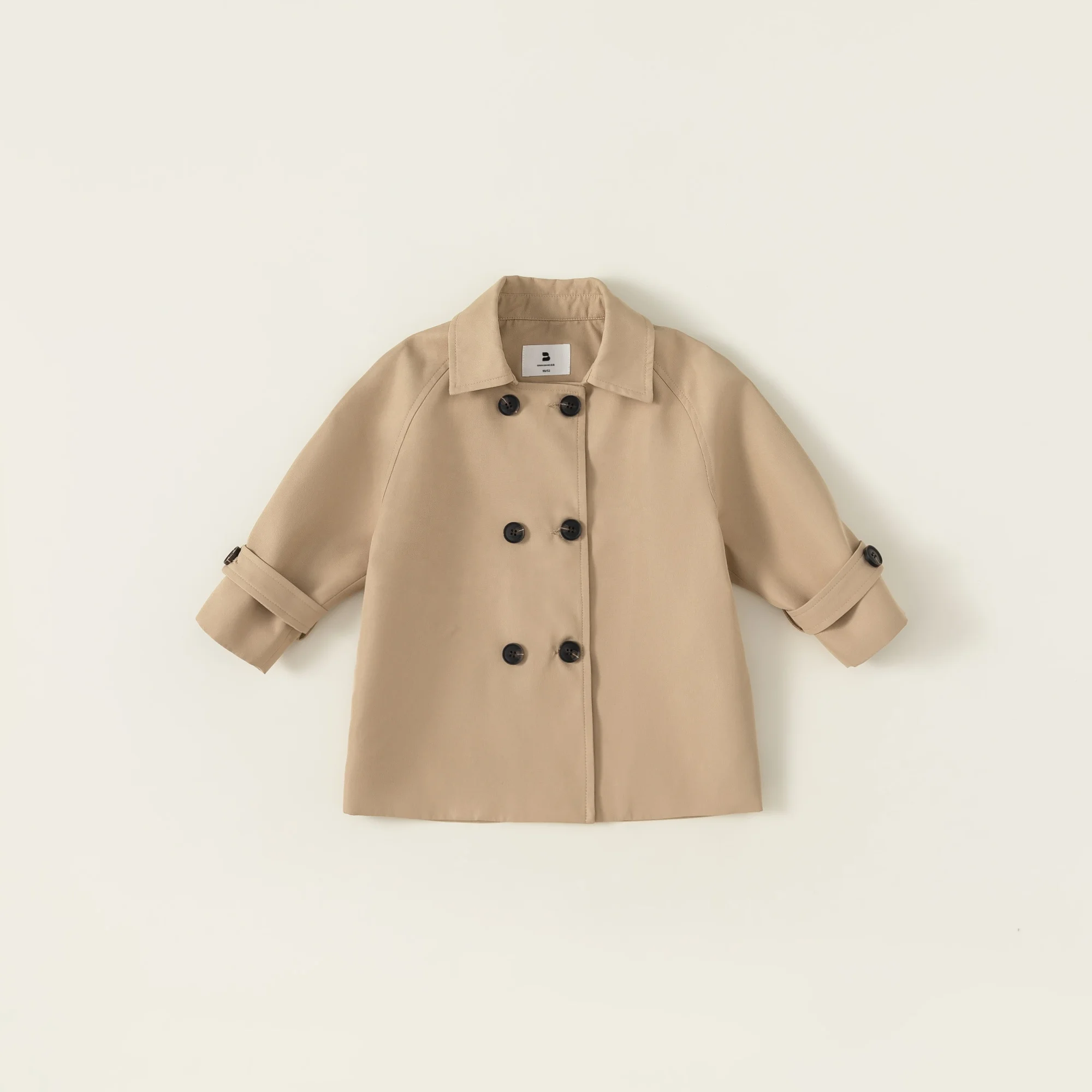 Korean version girl's double breasted polyester fiber solid color lapel long sleeved trench coat long style baby jackets 4 years
Korean version girl's double breasted polyester fiber solid color lapel long sleeved trench coat long style baby jackets 4 years