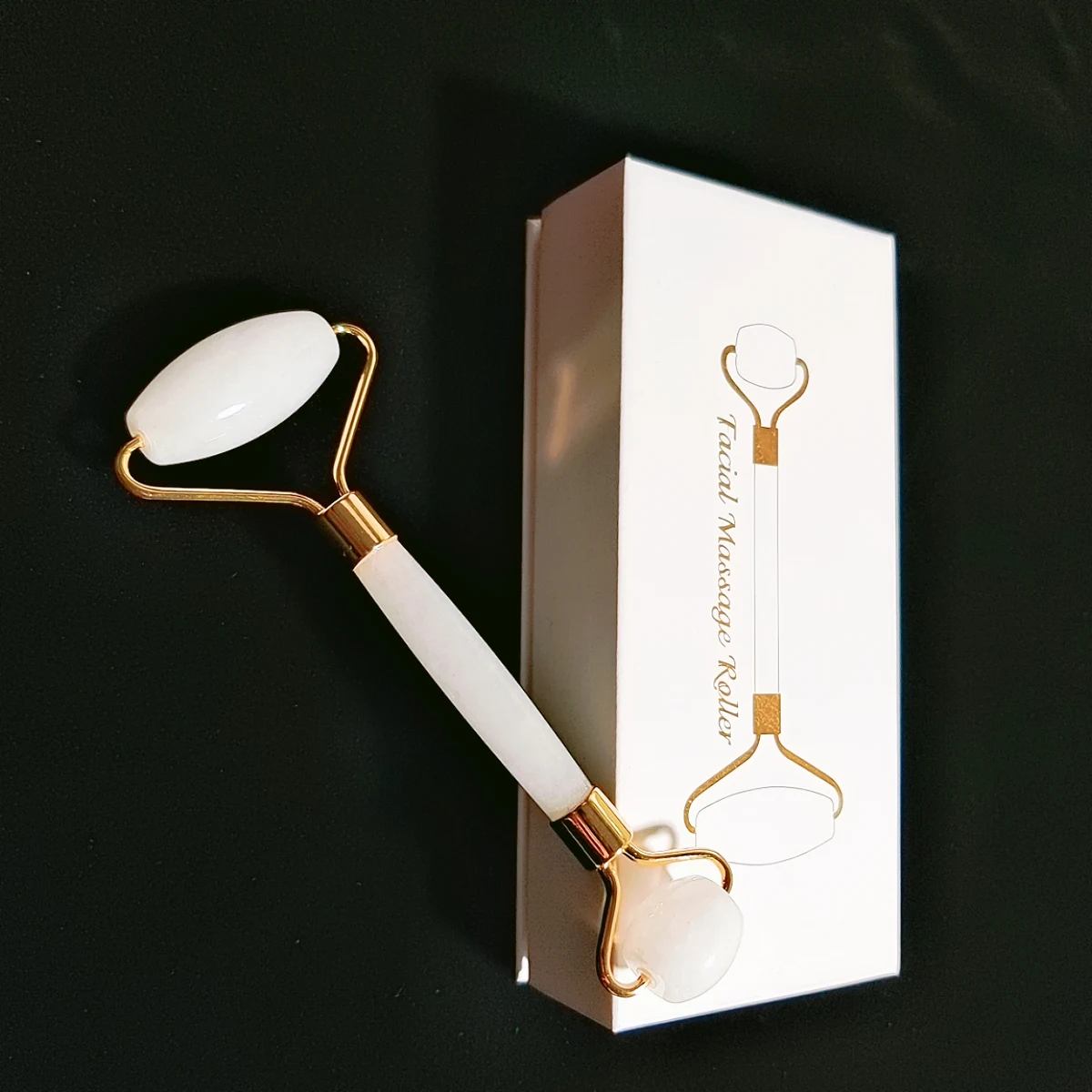 Good selling Natural White Jade Facial Roller Jade Stone Roller Beauty Massage Tool Face Massager home decoration
Good selling Natural White Jade Facial Roller Jade Stone Roller Beauty Massage Tool Face Massager home decoration