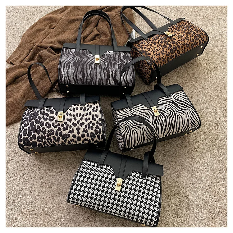 ST-0421 Leopard Grain Tide Temperament Bag Leisure Fall Bag Ladies Fashion Handbags Women Shoulder Bags, Multi color
ST-0421 Leopard Grain Tide Temperament Bag Leisure Fall Bag Ladies Fashion Handbags Women Shoulder Bags, Multi color