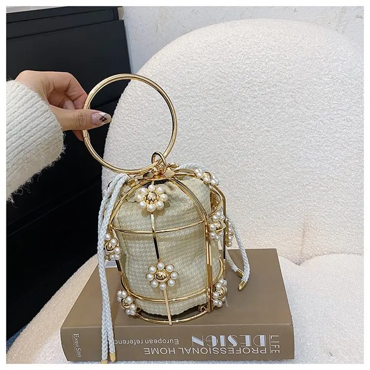 New Metal Chain Bag Women's Small Fragrance Pearl Flower Bag Recent & Trending Ladies Hand Bag, Customized color
New Metal Chain Bag Women's Small Fragrance Pearl Flower Bag Recent & Trending Ladies Hand Bag, Customized color