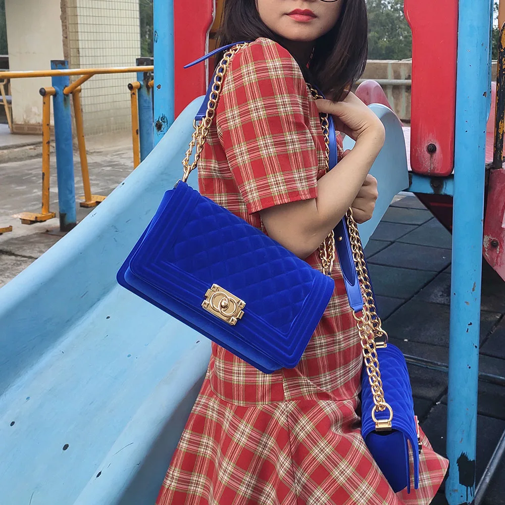 2021 New PVC Flocked Jelly Purse Bag Velvet Women Hand Bags Luxury Purses And Handbags For Women
2021 New PVC Flocked Jelly Purse Bag Velvet Women Hand Bags Luxury Purses And Handbags For Women