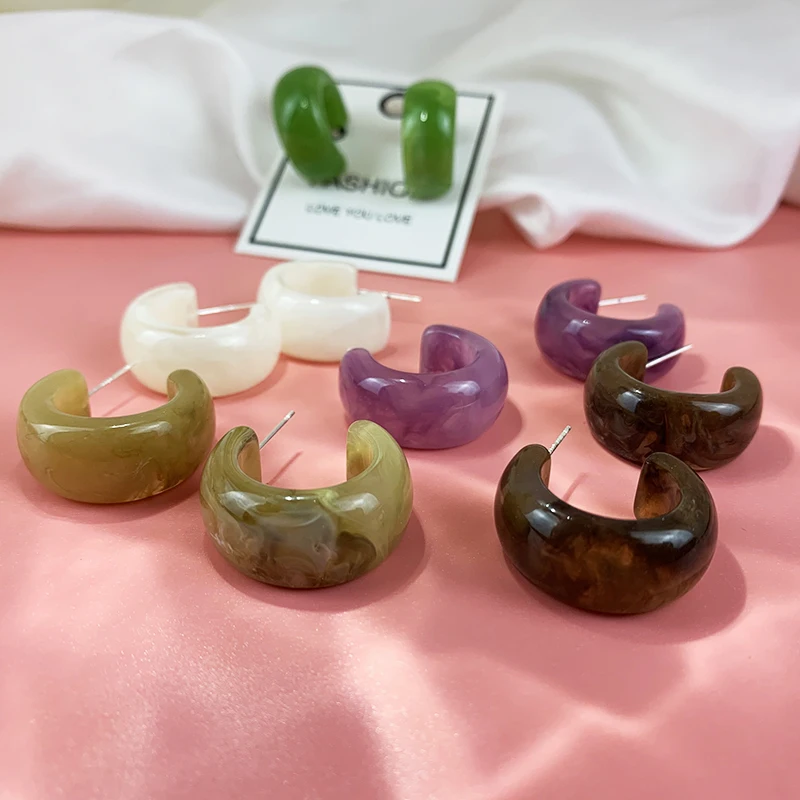 Colorful Resin Open Hoop Earrings Retro Personalized Chunky Acrylic Geometric C Shaped Earrings, Picture
Colorful Resin Open Hoop Earrings Retro Personalized Chunky Acrylic Geometric C Shaped Earrings, Picture