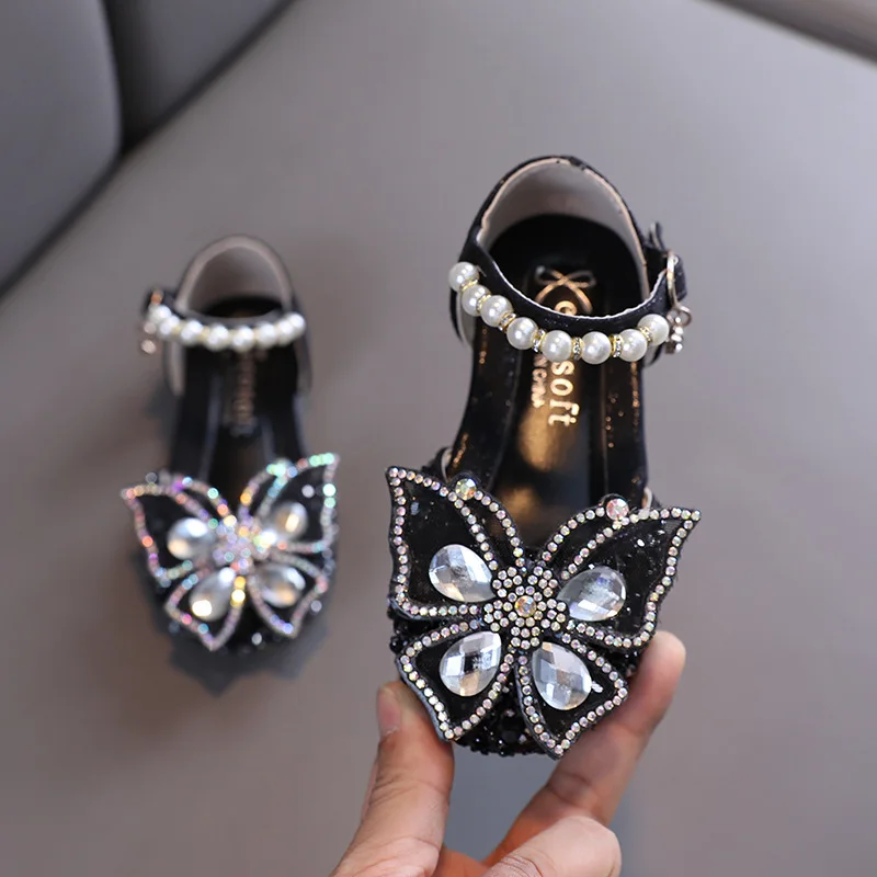 Black Shining Baby Girls Butterfly Shoes Rhinestone Pearl Kids Princess Shoes Sildes Sandals, Black silver pink gold
Black Shining Baby Girls Butterfly Shoes Rhinestone Pearl Kids Princess Shoes Sildes Sandals, Black silver pink gold