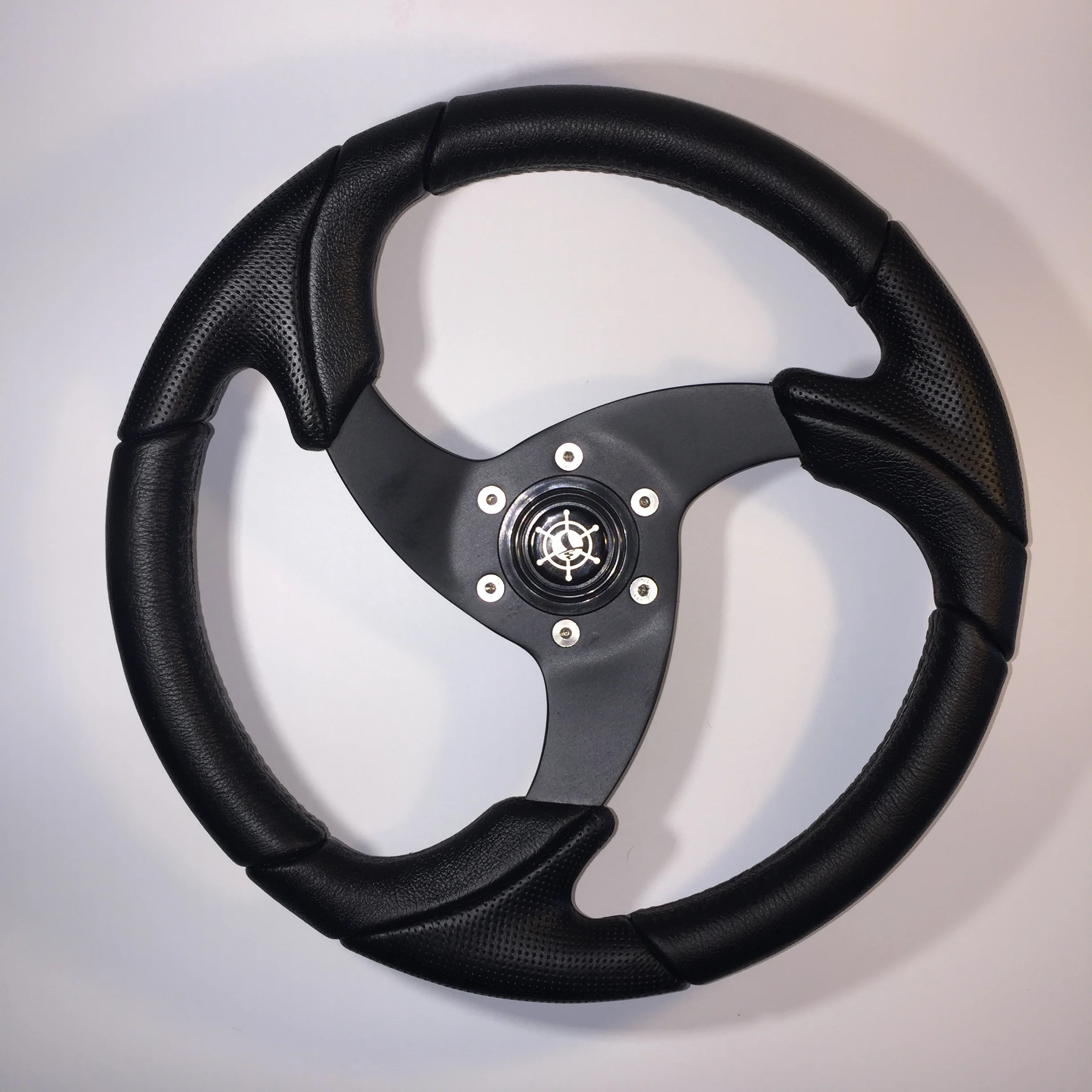 Steering wheel (4).png