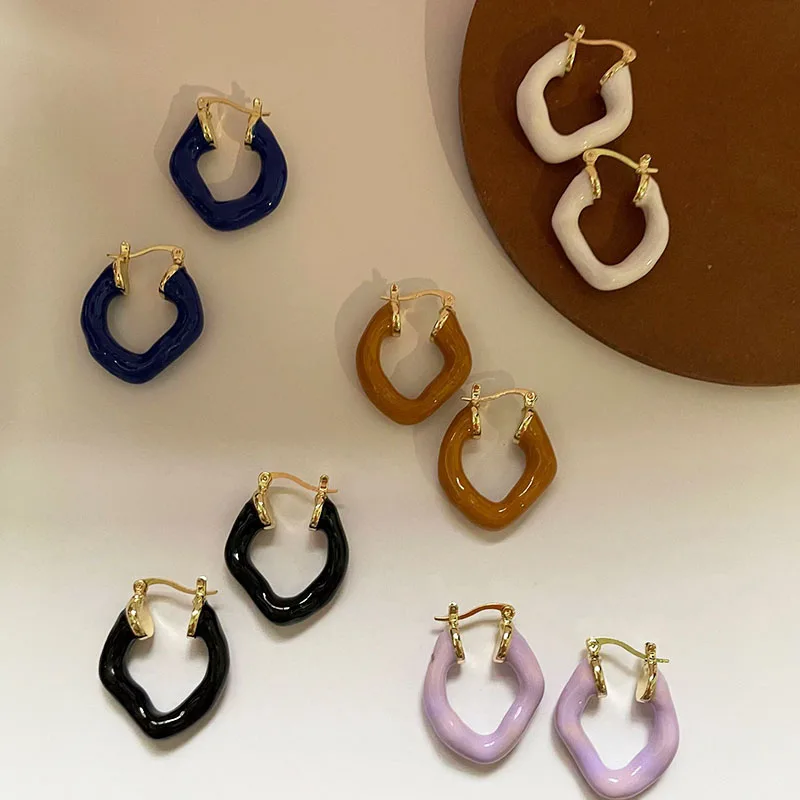 2021 Summer New Geometric Metal Irregular U-Shaped Multicolor Enamel Small Hoop Earring Women Temperament Jewelry Gifts
2021 Summer New Geometric Metal Irregular U-Shaped Multicolor Enamel Small Hoop Earring Women Temperament Jewelry Gifts