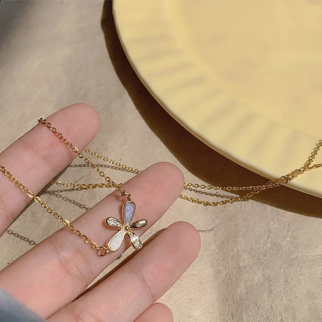 ADELANTE 2021 new hot sale simple temperament personality cool style daisy flower africa necklace, Gold color 
ADELANTE 2021 new hot sale simple temperament personality cool style daisy flower africa necklace, Gold color