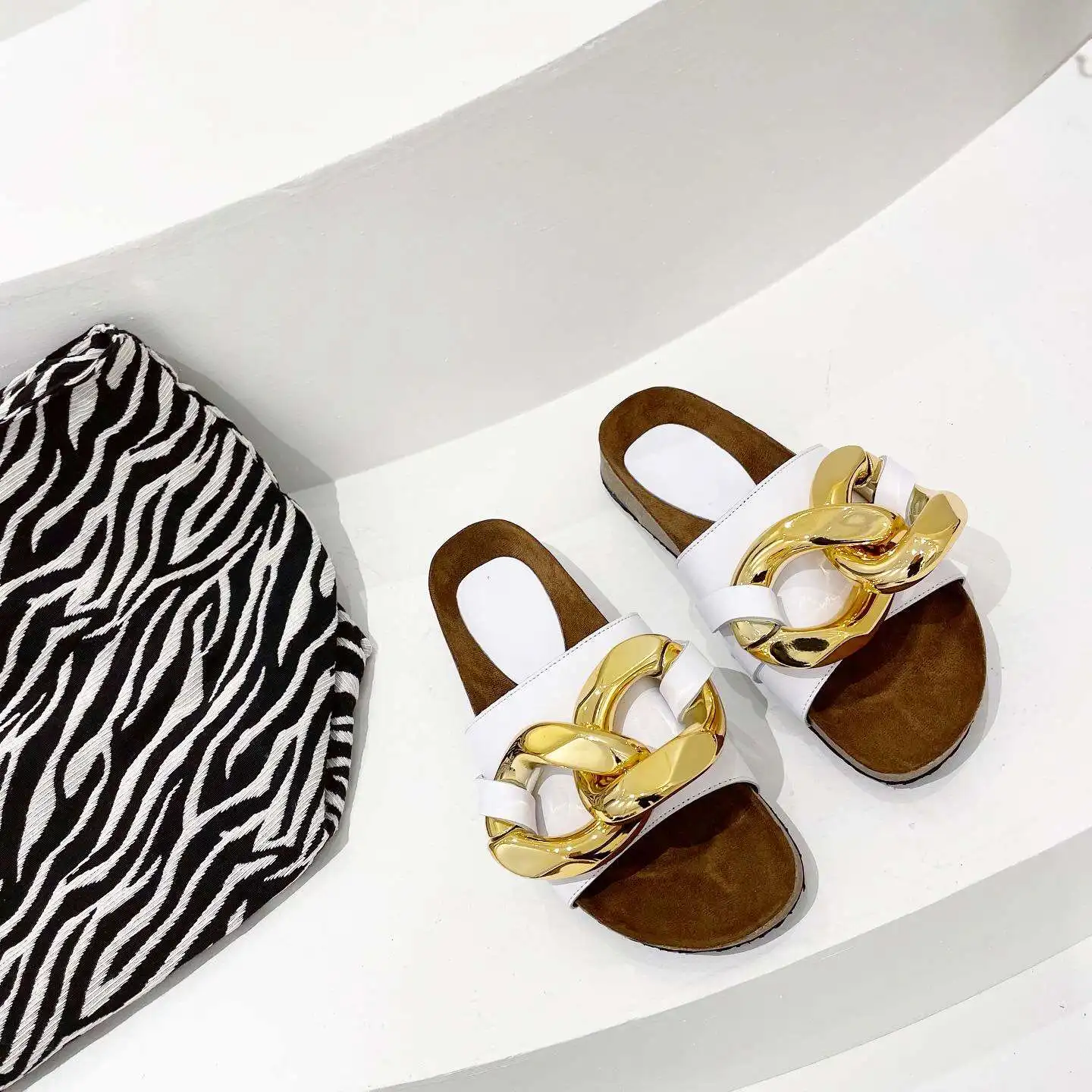 big buckle popular slip on summer shoes slip on fashion trend designer women flat heel slippers
big buckle popular slip on summer shoes slip on fashion trend designer women flat heel slippers