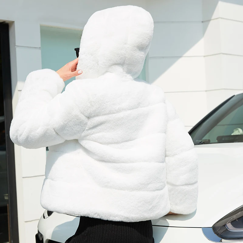 S-3XL Rabbit Coats Women 2021 Winter Top Fashion Black FAUX Fur Coat Elegant Thick Warm Outerwear Fake Fur Woman Jacket, Picture
S-3XL Rabbit Coats Women 2021 Winter Top Fashion Black FAUX Fur Coat Elegant Thick Warm Outerwear Fake Fur Woman Jacket, Picture