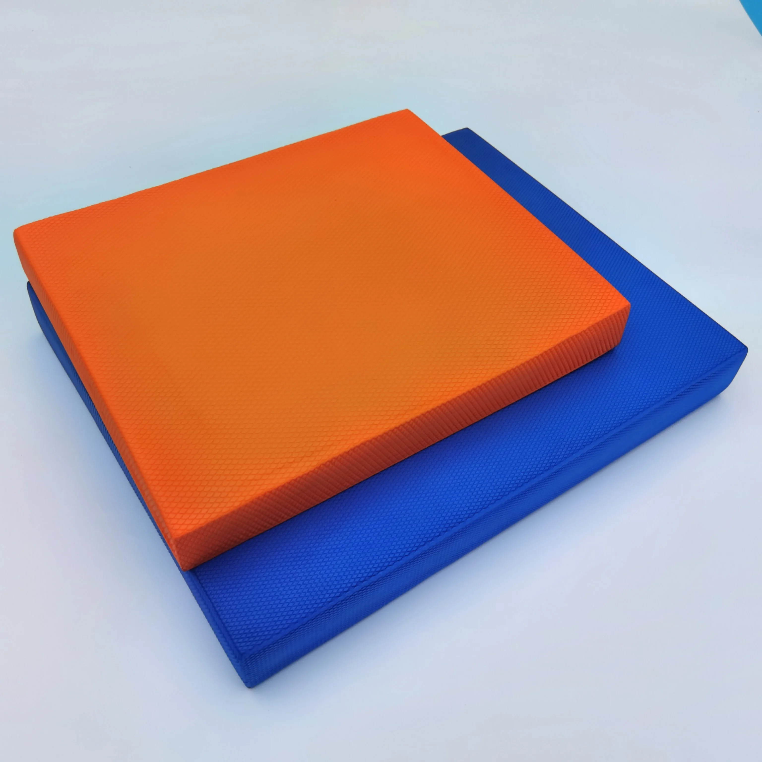 Eco friendly high quality gym exercise soft tpe foam material yoga balance pad, Black purple blue orange green
Eco friendly high quality gym exercise soft tpe foam material yoga balance pad, Black purple blue orange green