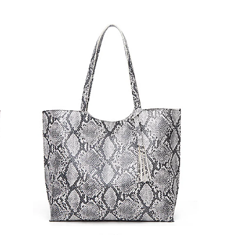 Wholesale 2021 Chic Snakeskin Women's Handbags PU Leather Shoulder Bag Large Capacity Tote Bag HF113-20072
Wholesale 2021 Chic Snakeskin Women's Handbags PU Leather Shoulder Bag Large Capacity Tote Bag HF113-20072