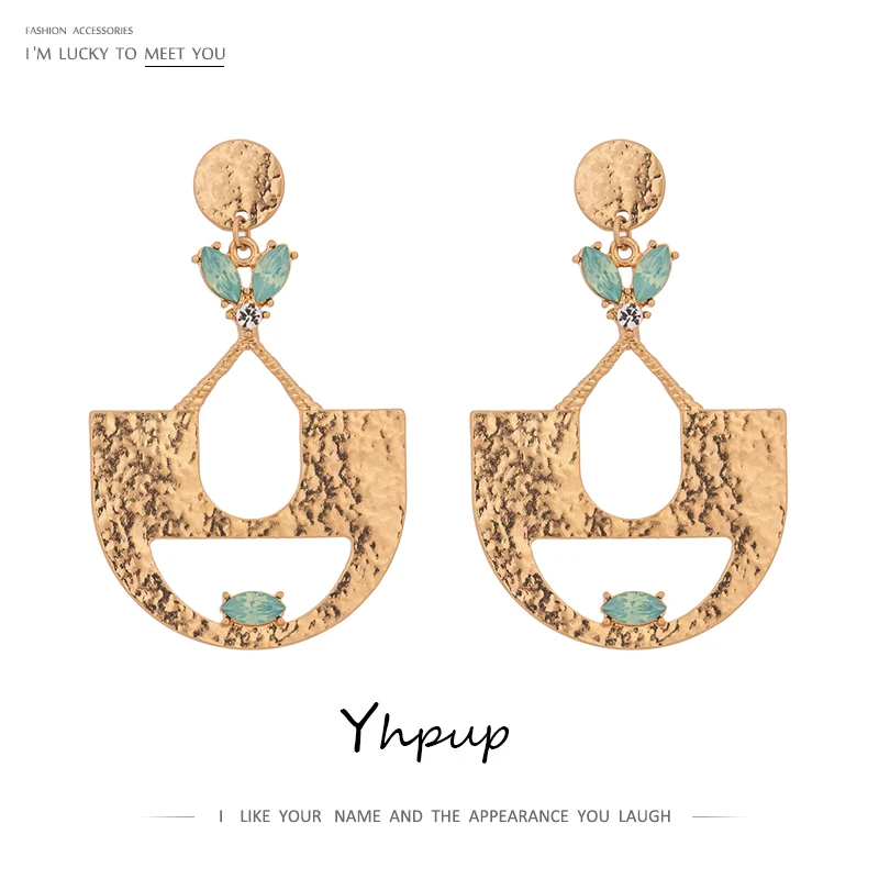 Yhpup Temperament Trendy Statement Zinc Alloy Metal Drop Earrings Rhinestone Geometric Big Pendant Earrings For Women 2020, Gold
Yhpup Temperament Trendy Statement Zinc Alloy Metal Drop Earrings Rhinestone Geometric Big Pendant Earrings For Women 2020, Gold