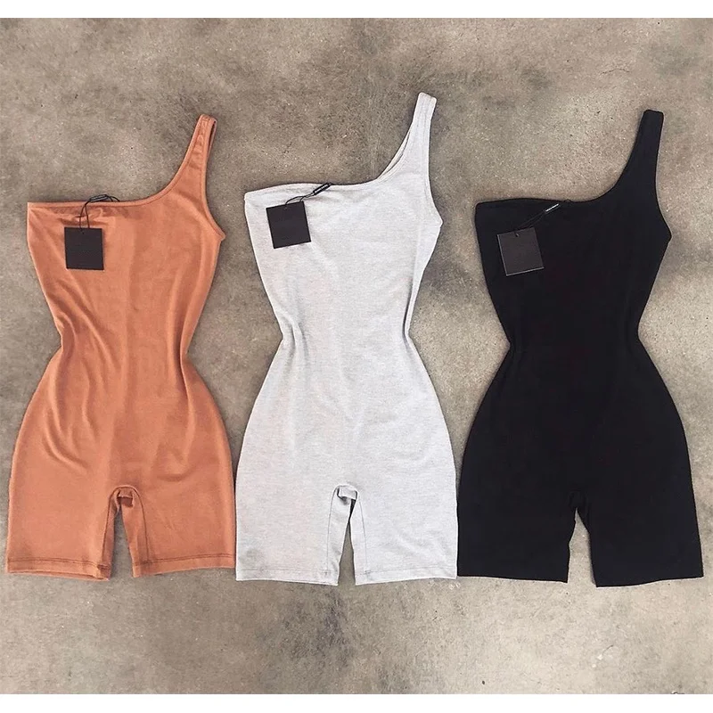 custom logo solid color women one shoulder Jumpsuit sexy one shoulder short romper, Customized color
custom logo solid color women one shoulder Jumpsuit sexy one shoulder short romper, Customized color
