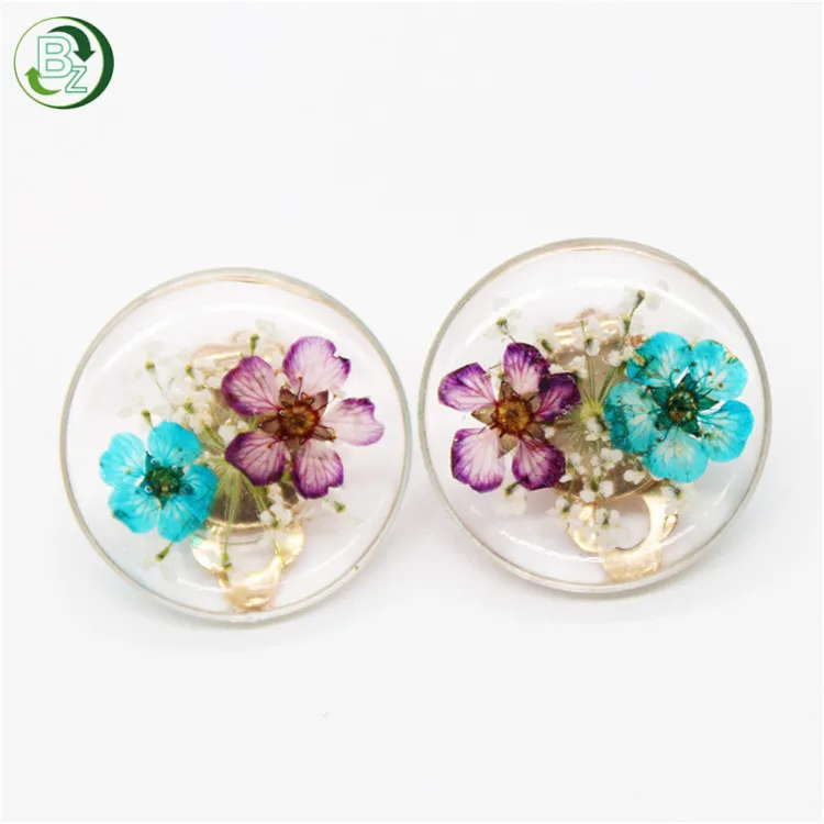 customized designs fashion resin export earrings real dry pressed flower inside earring
customized designs fashion resin export earrings real dry pressed flower inside earring