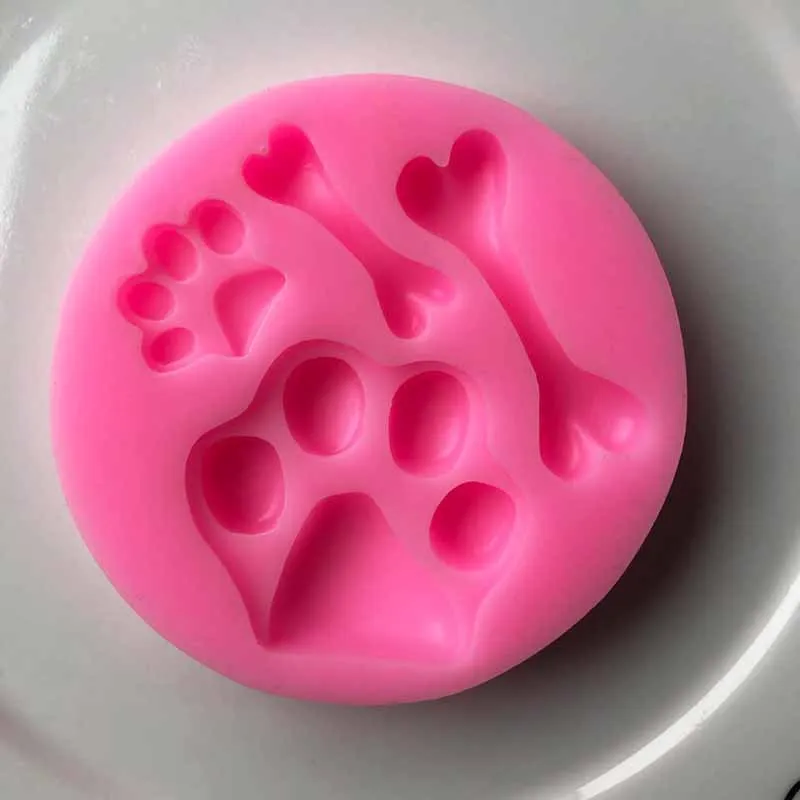 B027 Dog Bone Footprints Paw Print 3D High Temperature Resistant Silicone Cake Biscuit Mold, White
B027 Dog Bone Footprints Paw Print 3D High Temperature Resistant Silicone Cake Biscuit Mold, White