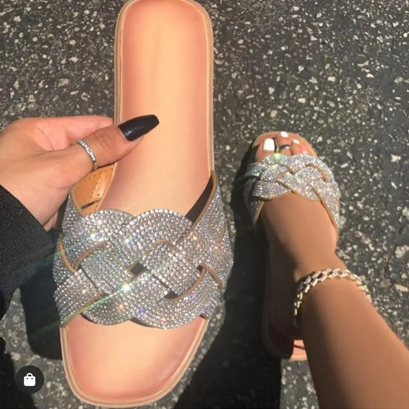 Toe Clip Crystal Thong Sandals Rhine Stone Rainbow Heels With Heel Shoes Lights Sliding Display Fluffy Slippers Diamonds
Toe Clip Crystal Thong Sandals Rhine Stone Rainbow Heels With Heel Shoes Lights Sliding Display Fluffy Slippers Diamonds