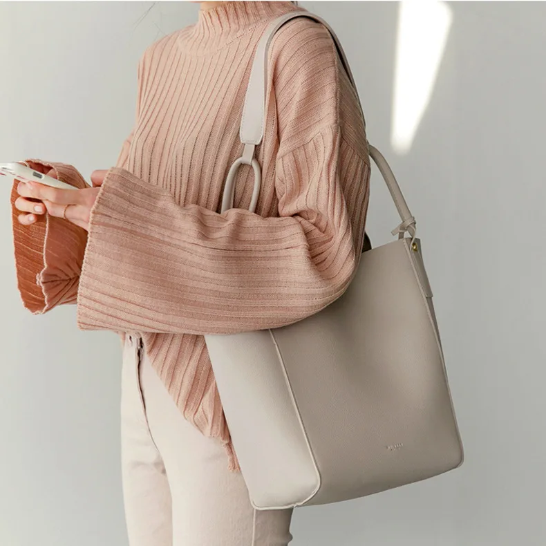 2020 new fashion simple shoulder PU large capacity Casual Tote handbag women, Customizable
2020 new fashion simple shoulder PU large capacity Casual Tote handbag women, Customizable
