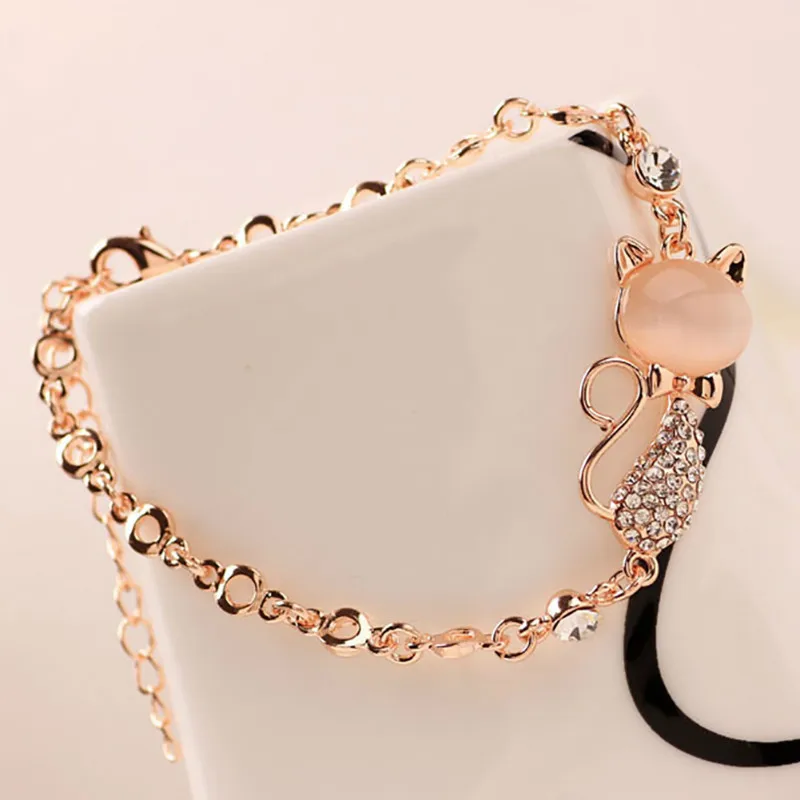 Fashion Animal Charm Bracelet Cute Opal Cat Pendant Bracelet Exquisite Popular Crystal Bracelet for Women Jewelry Accessories, Gold
Fashion Animal Charm Bracelet Cute Opal Cat Pendant Bracelet Exquisite Popular Crystal Bracelet for Women Jewelry Accessories, Gold