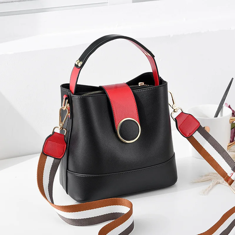 2021 Bucket women handbags wide shoulder strap handbags crossbody bag slingbag women shoulder bag, Five colors.red,black,brown,green,white
2021 Bucket women handbags wide shoulder strap handbags crossbody bag slingbag women shoulder bag, Five colors.red,black,brown,green,white