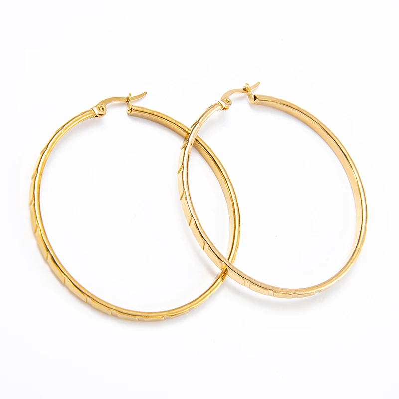 Popular Jewelry Carved Interval Single Line Print Hoop Earrings Golden Stainless Steel Wire Shape Circle Loop Earring
Popular Jewelry Carved Interval Single Line Print Hoop Earrings Golden Stainless Steel Wire Shape Circle Loop Earring