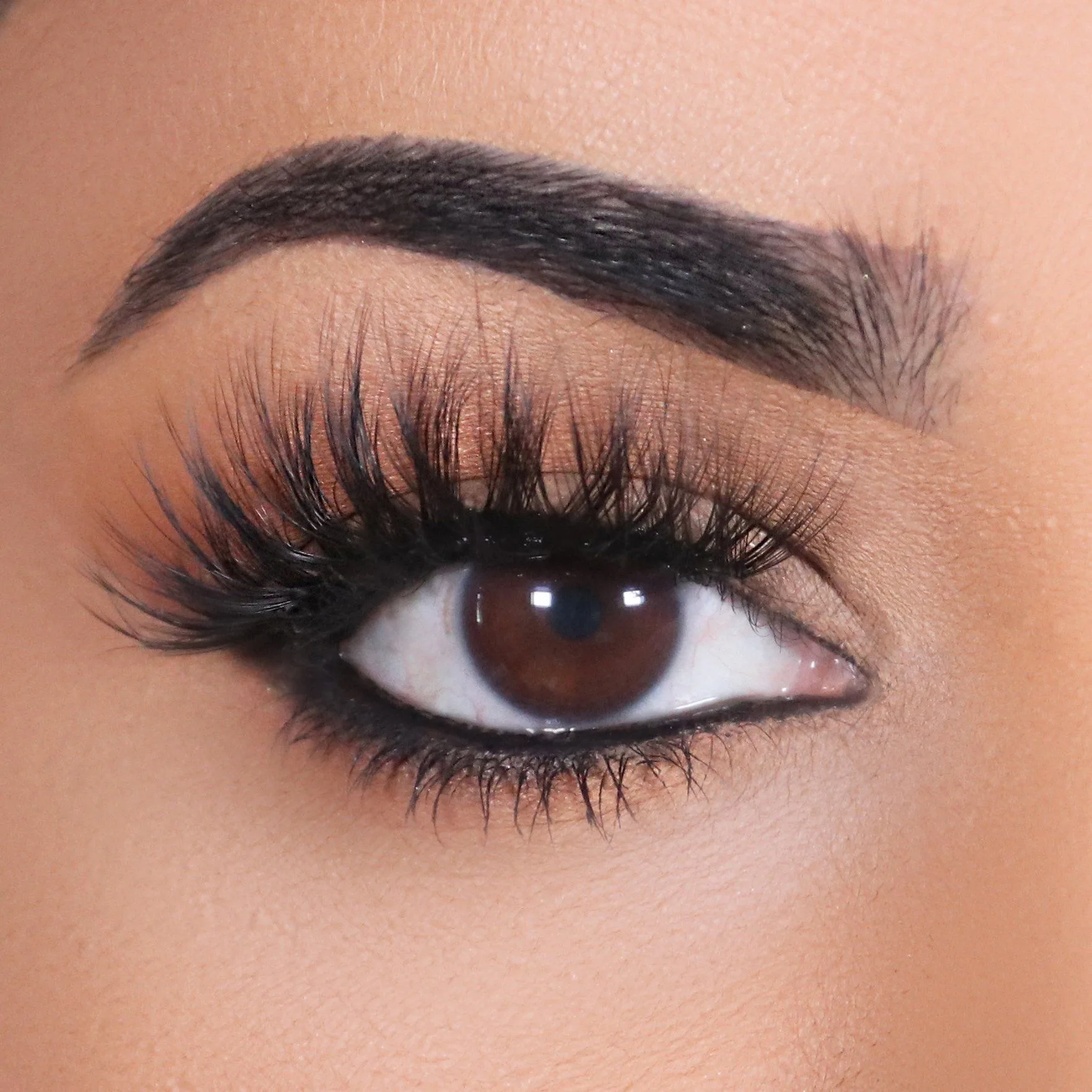 Queena 3d faux mink eyelashes real 25mm fluffy mink eyelash vendor customized boxes, Natural black
Queena 3d faux mink eyelashes real 25mm fluffy mink eyelash vendor customized boxes, Natural black